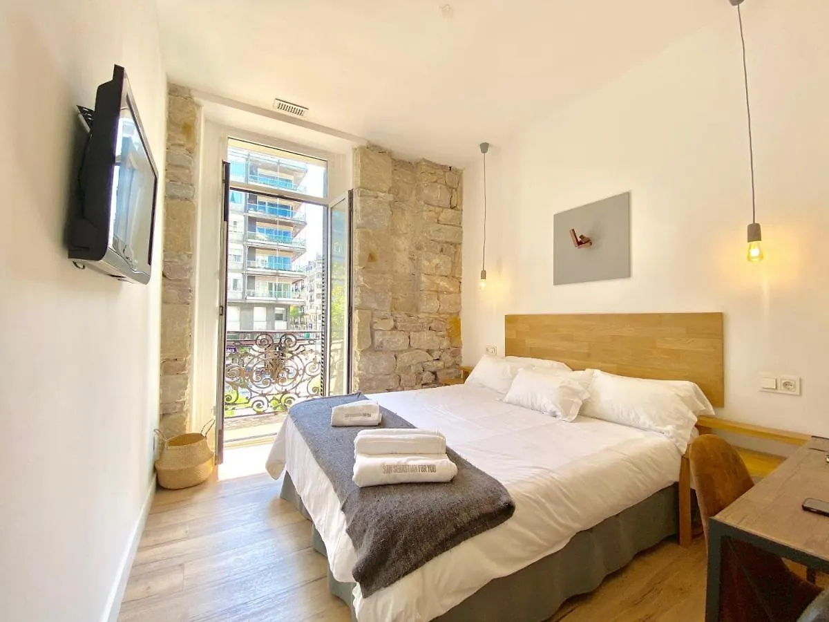 Mirandoalaconcha Rooms San Sebastian Spain