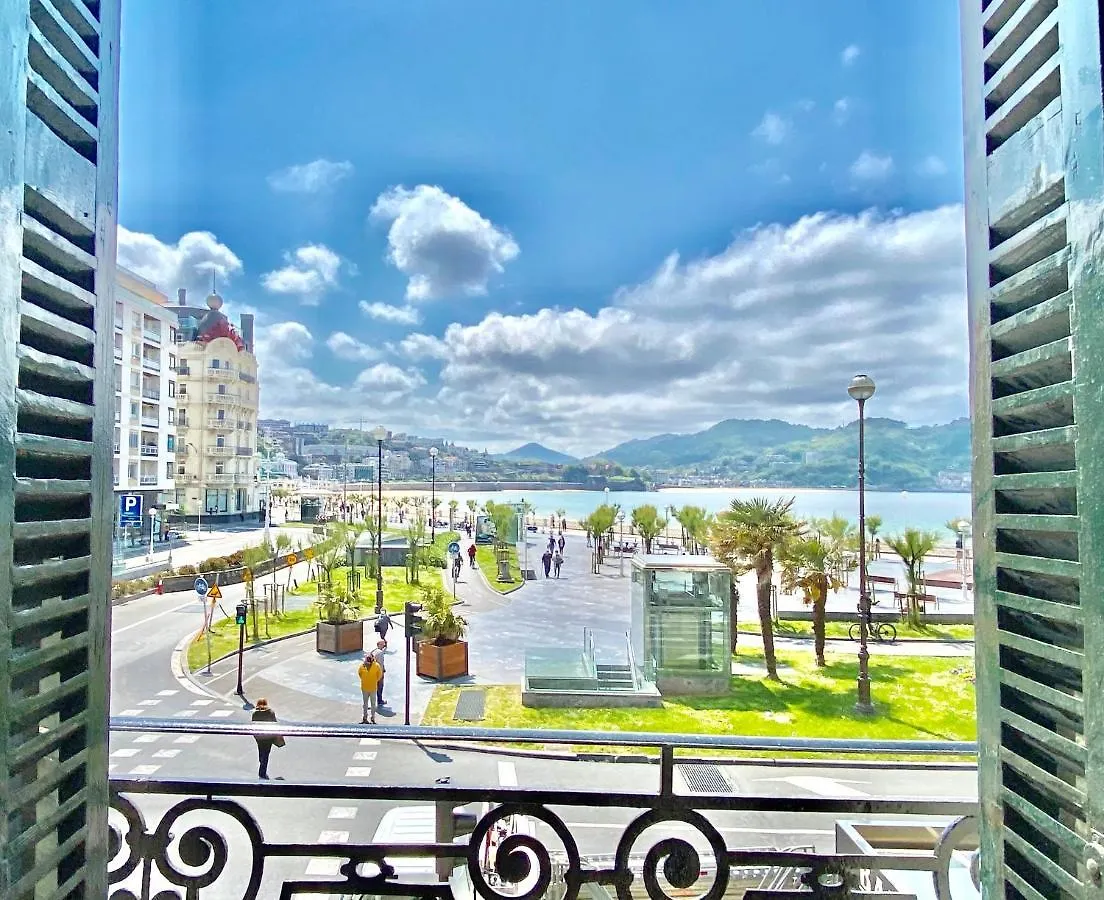 Mirandoalaconcha Rooms San Sebastian 2*,
